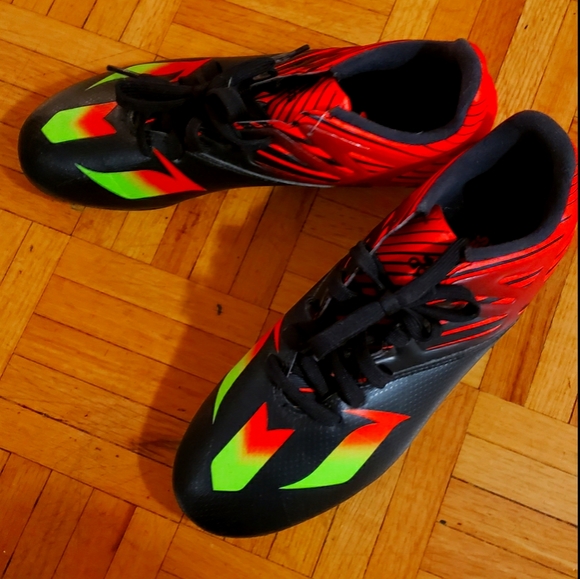 Messi adidas soccer cleats - Picture 1 of 4